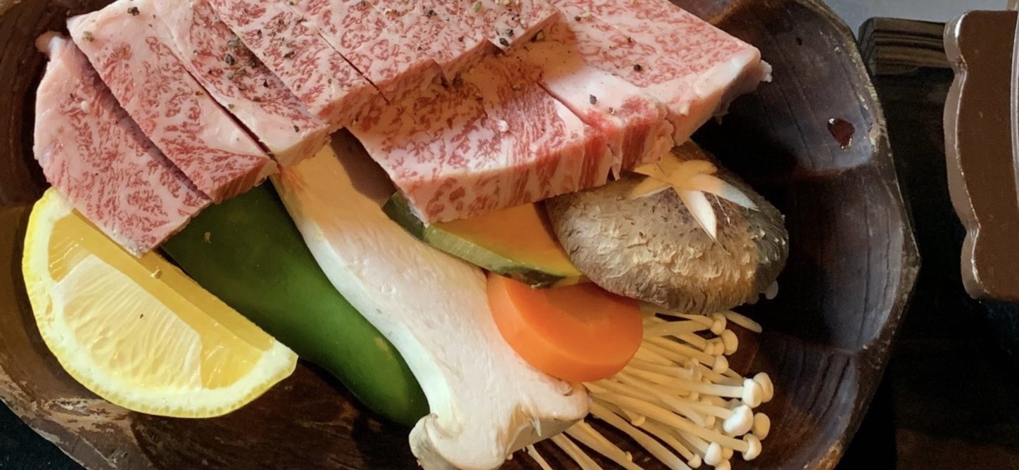 ある高名な料理旅館の夕食