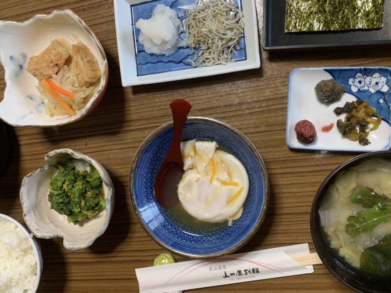 朝食