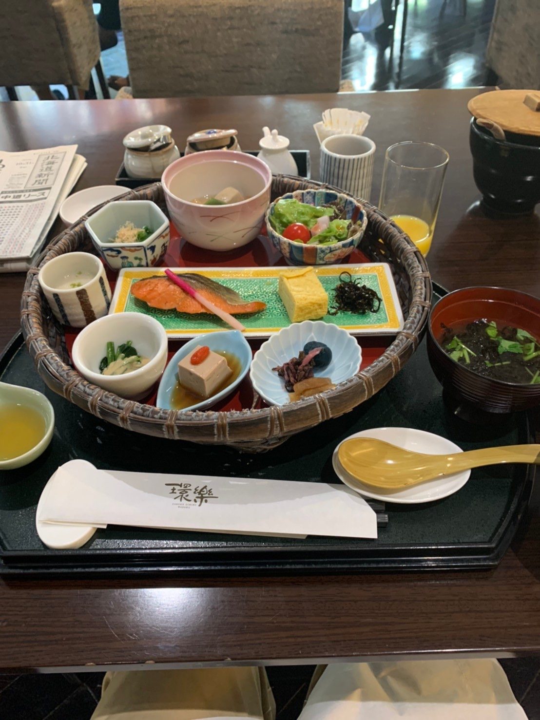 朝食