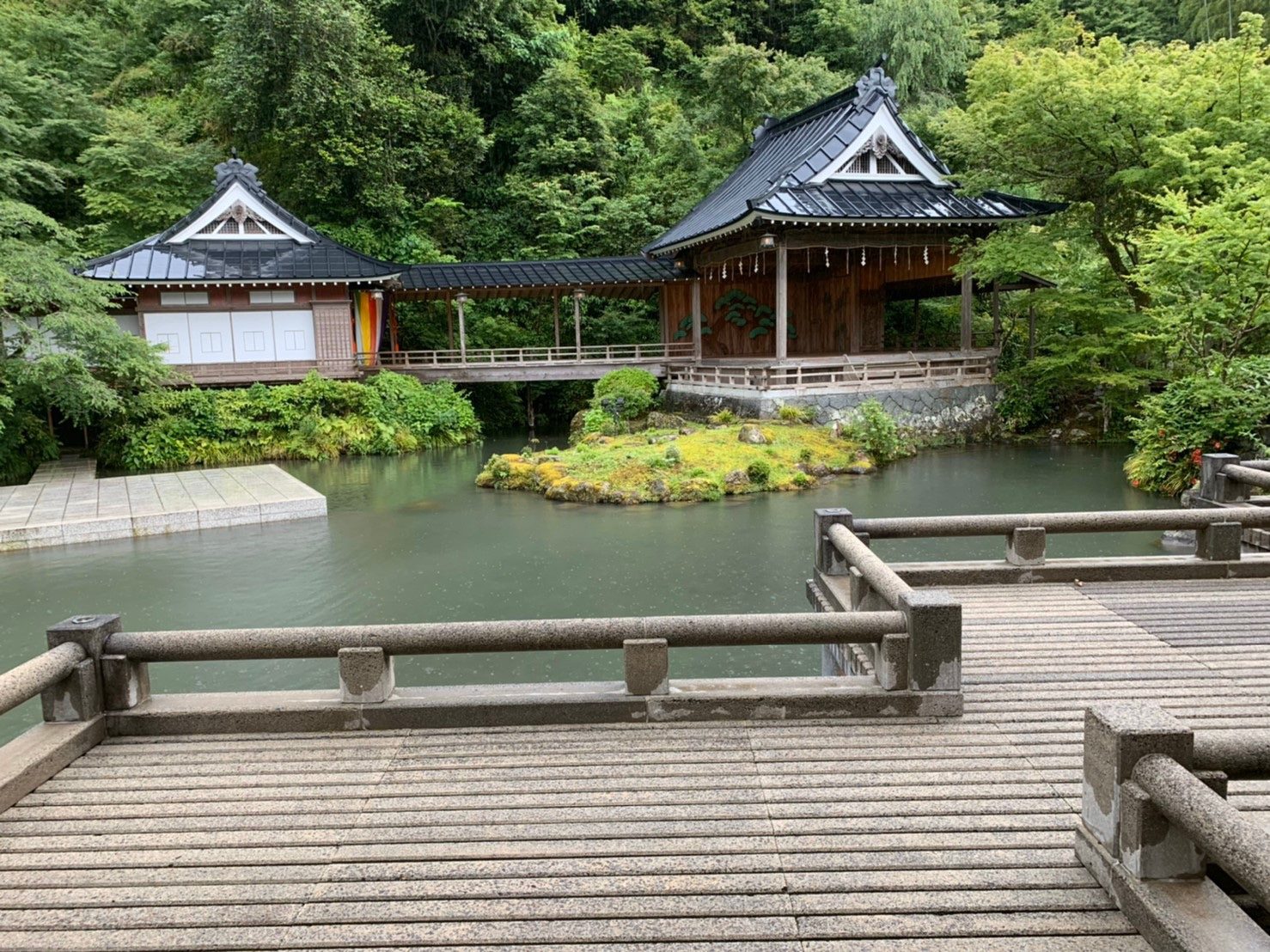 温泉旅館