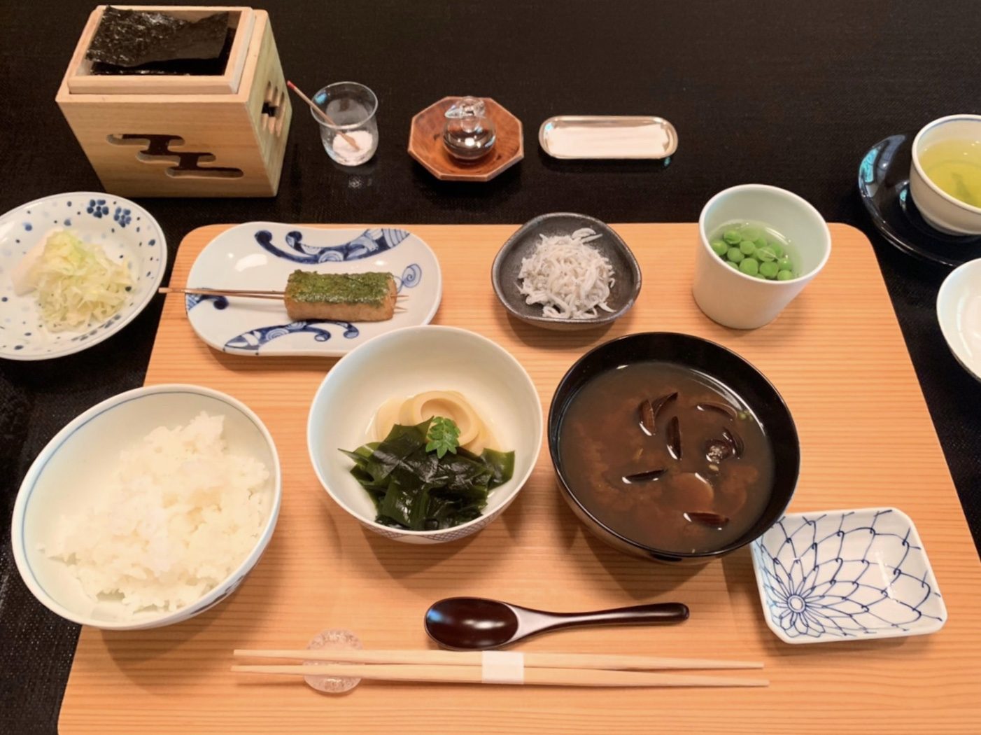 朝食