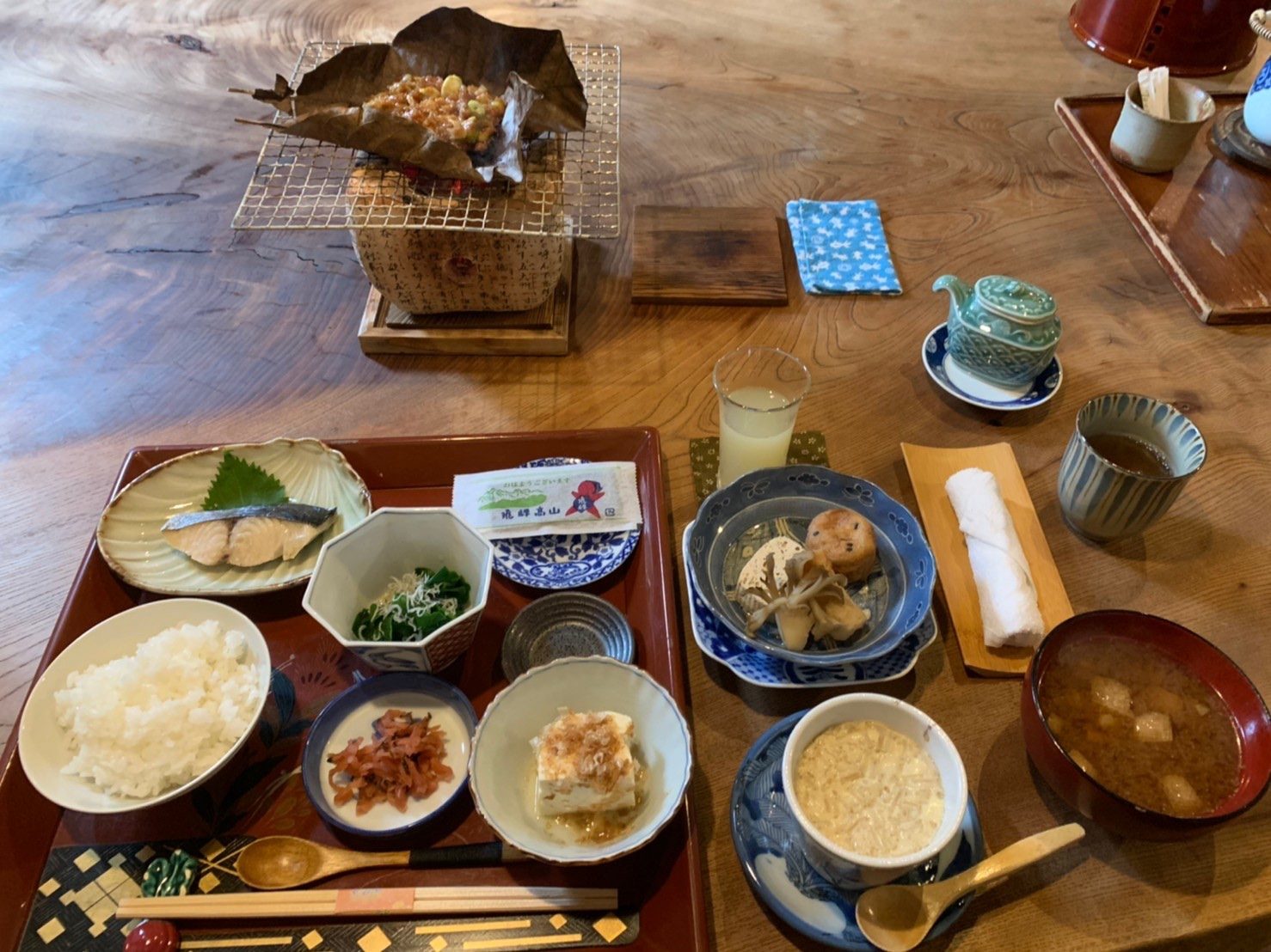 朝食